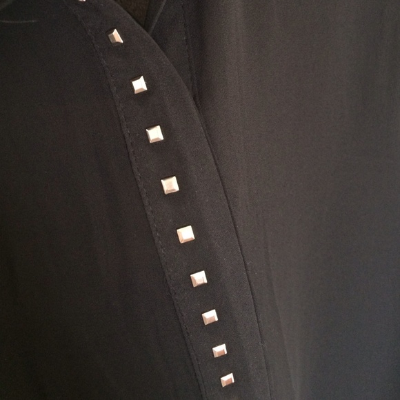 Top - Picture 3 of 3