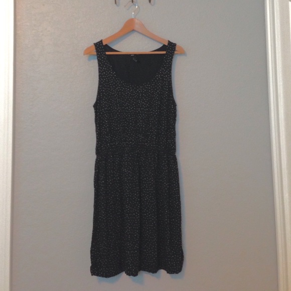 💥BOGO DEAL💥 B&W Polka Dot Blouson Dress