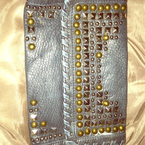 Leather clutch with stones