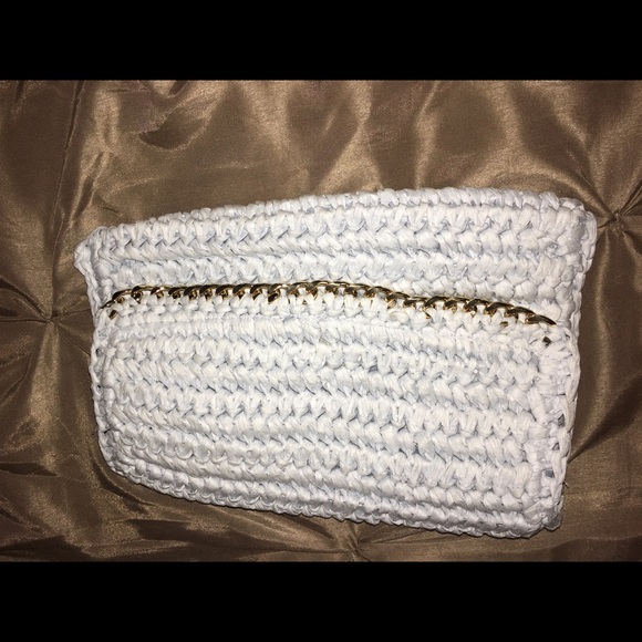 Straw clutch