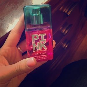 Fresh and clean scent