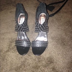 Steve Madden black chunky heels