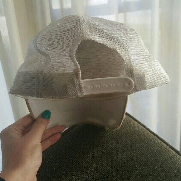 Hat - Picture 2 of 3