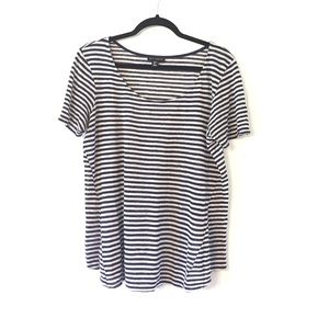 ❤️ Gently Used ❤️ Navy & White Striped Shirt