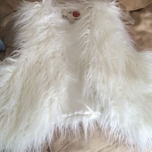 Fuzzy size small forever 21 vest