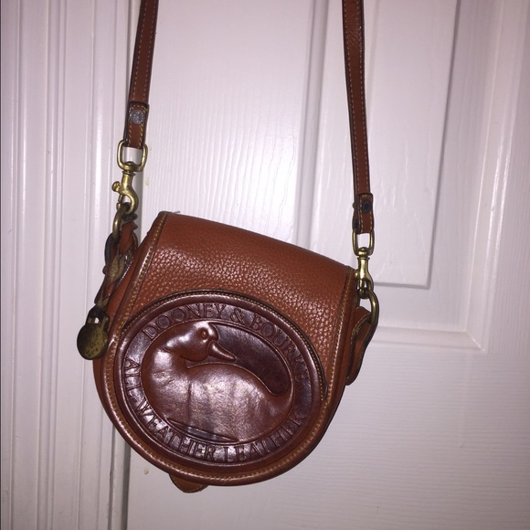 DOONEY & BOURKE VINTAGE CROSSBODY BAG