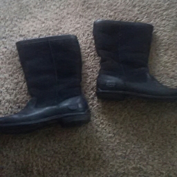 Suede & leather UGG boots - Picture 1 of 2
