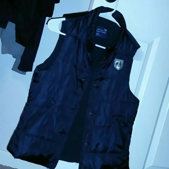Navy blue puffy vest