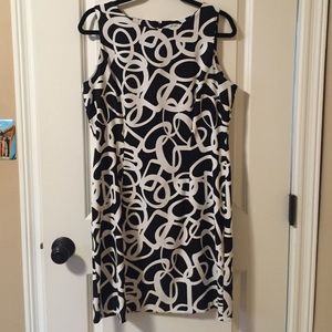 PRICE DROP!! 🎉 Black and white printed dress!