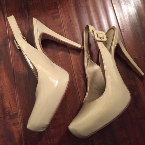 high heels - Picture 2 of 2