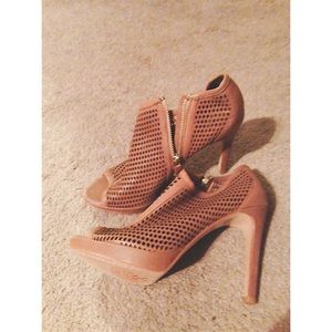 Vince Camuto heels