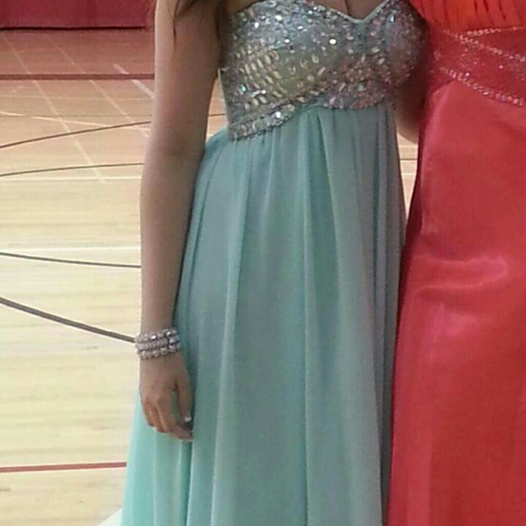 prom dress - Picture 1 of 1