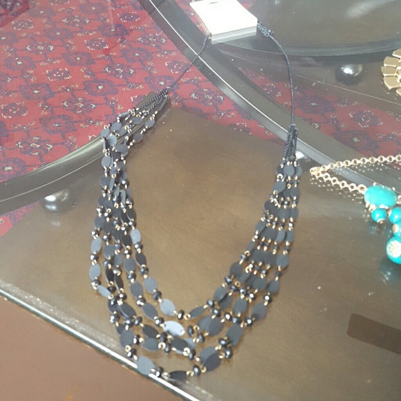 Three different necklaces - Picture 4 of 4