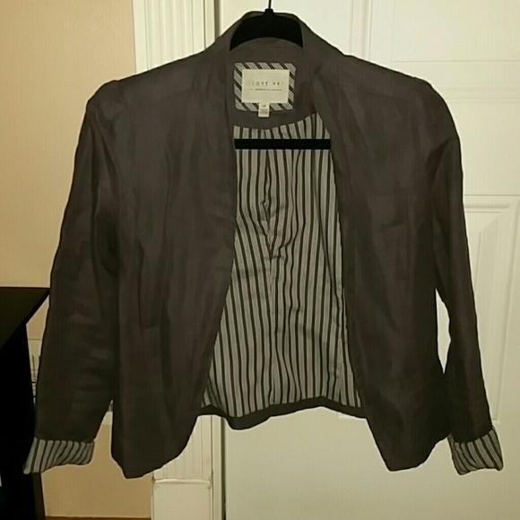 Mid length grey blazer
