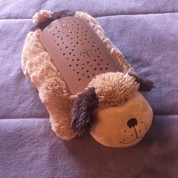 Brown dog Dream Lites Pillow Pet🐶