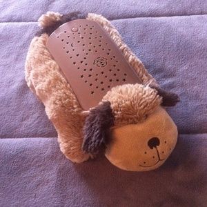 Brown dog Dream Lites Pillow Pet🐶