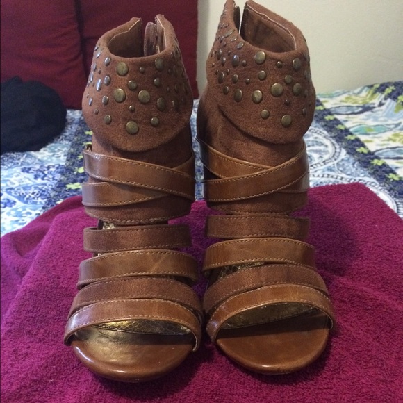 Size 8 Brown Stiletto