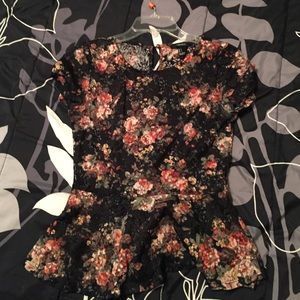 Short sleeve top