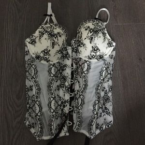 Victoria's Secret corset 34C