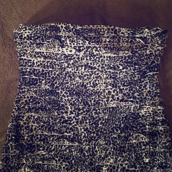 🐼2B Bebe Strapless Mini