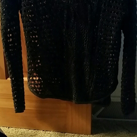 Sweater - Picture 4 of 4