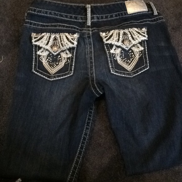 Maurices jeans