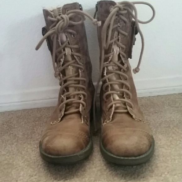 Roxy combat boots