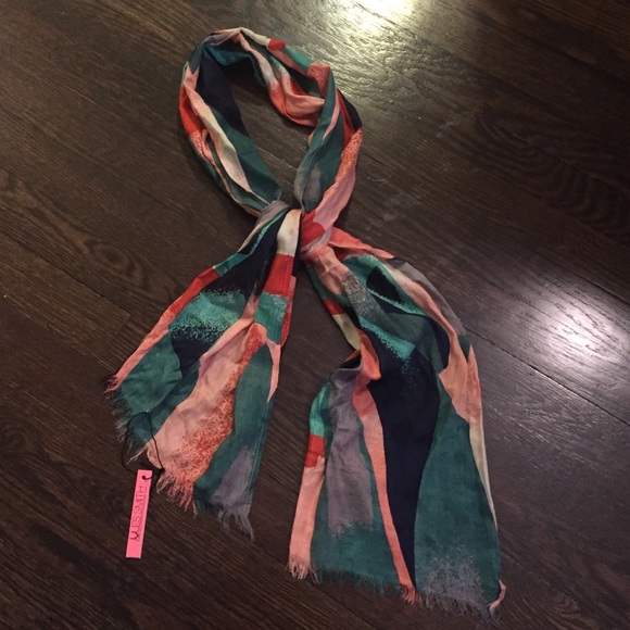 Jules Smith Scarf