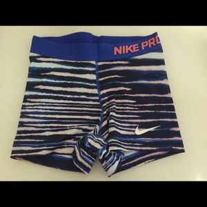 Women's Nike training shorts| Nike pro 3" static