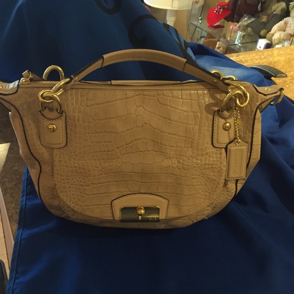 Couch handbag