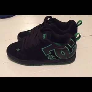 DC shoes