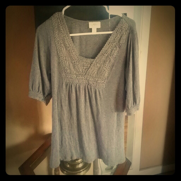 Grey blouse - Picture 1 of 2
