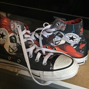 Harley Quinn converse size 4 worn 2