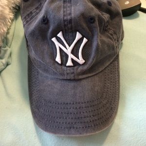 New York Yankees ball cap