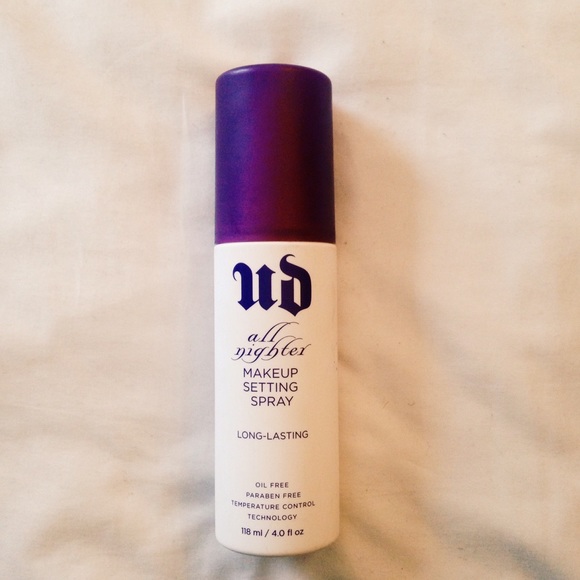 Urban Decay make up setting spray