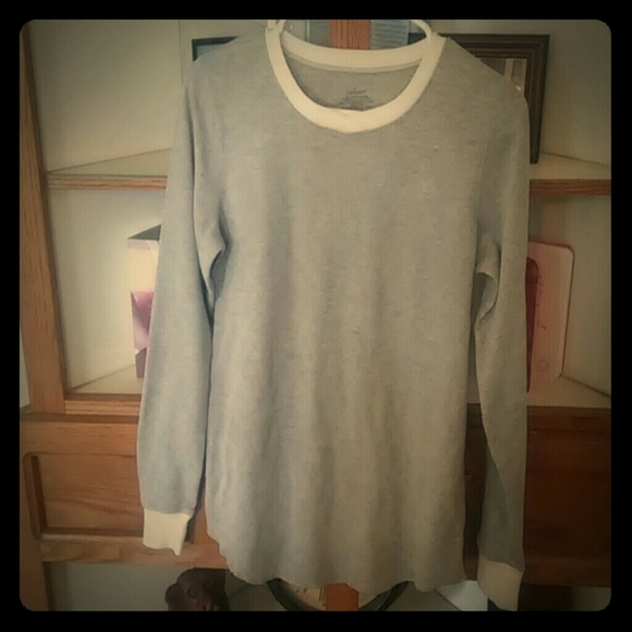 Grey thermal top - Picture 1 of 1