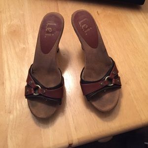 Brown leather heel sandals