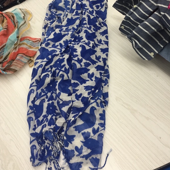 Old Navy scarf