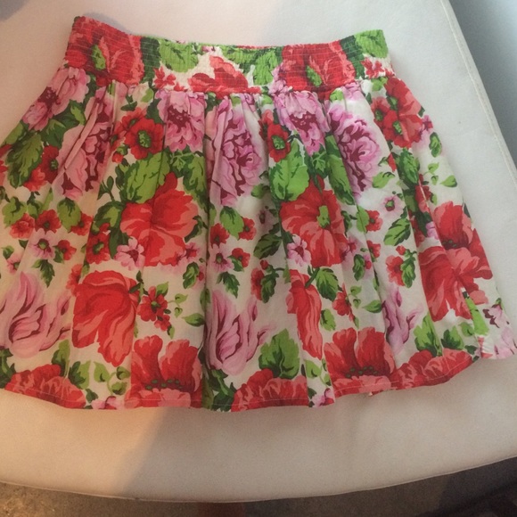 Hollister floral Skirt, size medium