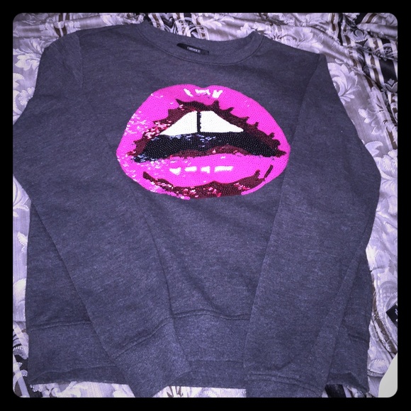 Forever 21 crew sweatshirt 👄