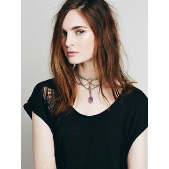 Free People Jewelry - 🆕⬇️Free People Regal Rose Apsis Choker