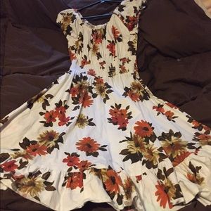 Adorable retro inspired dress