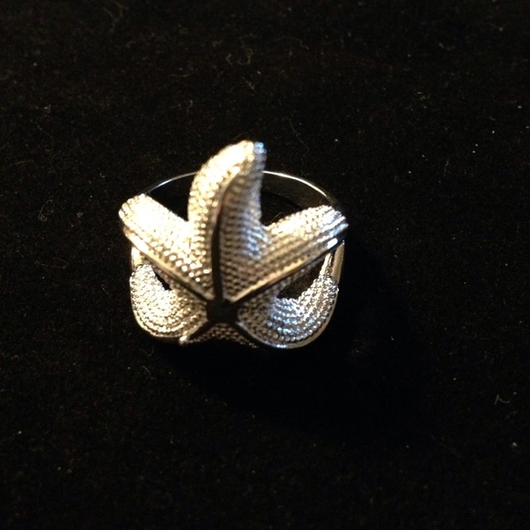 Jewelry - NWOT sterling silver starfish ring size 71/2