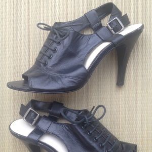 Nine West peep toe heel