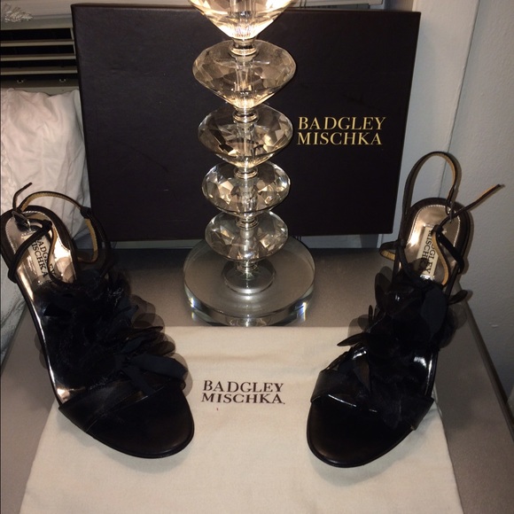 ⚡️SALE⚡️ Badgley Mischka "Dreamy" BNIB, Dust Bag