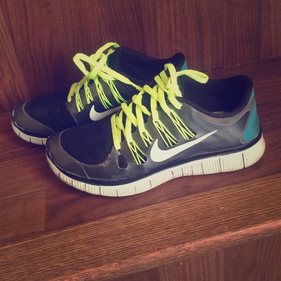 Rare Nikes - Picture 1 of 4