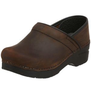 Dansko Brown Clogs | Size 6