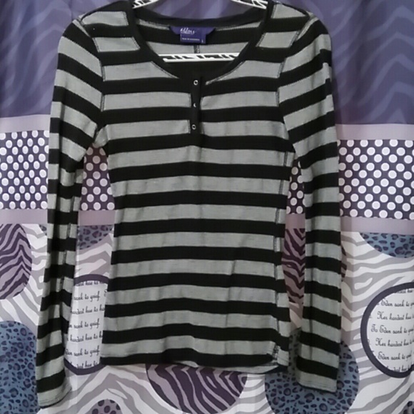 Black & Gray long sleeved shirt