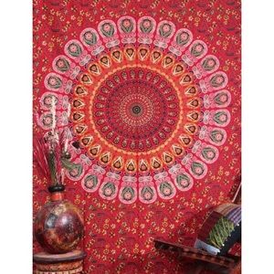 BRAND NEW TAPESTRY❣