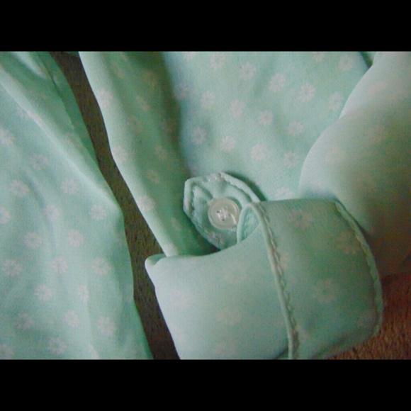 Button down blouse - Picture 3 of 4